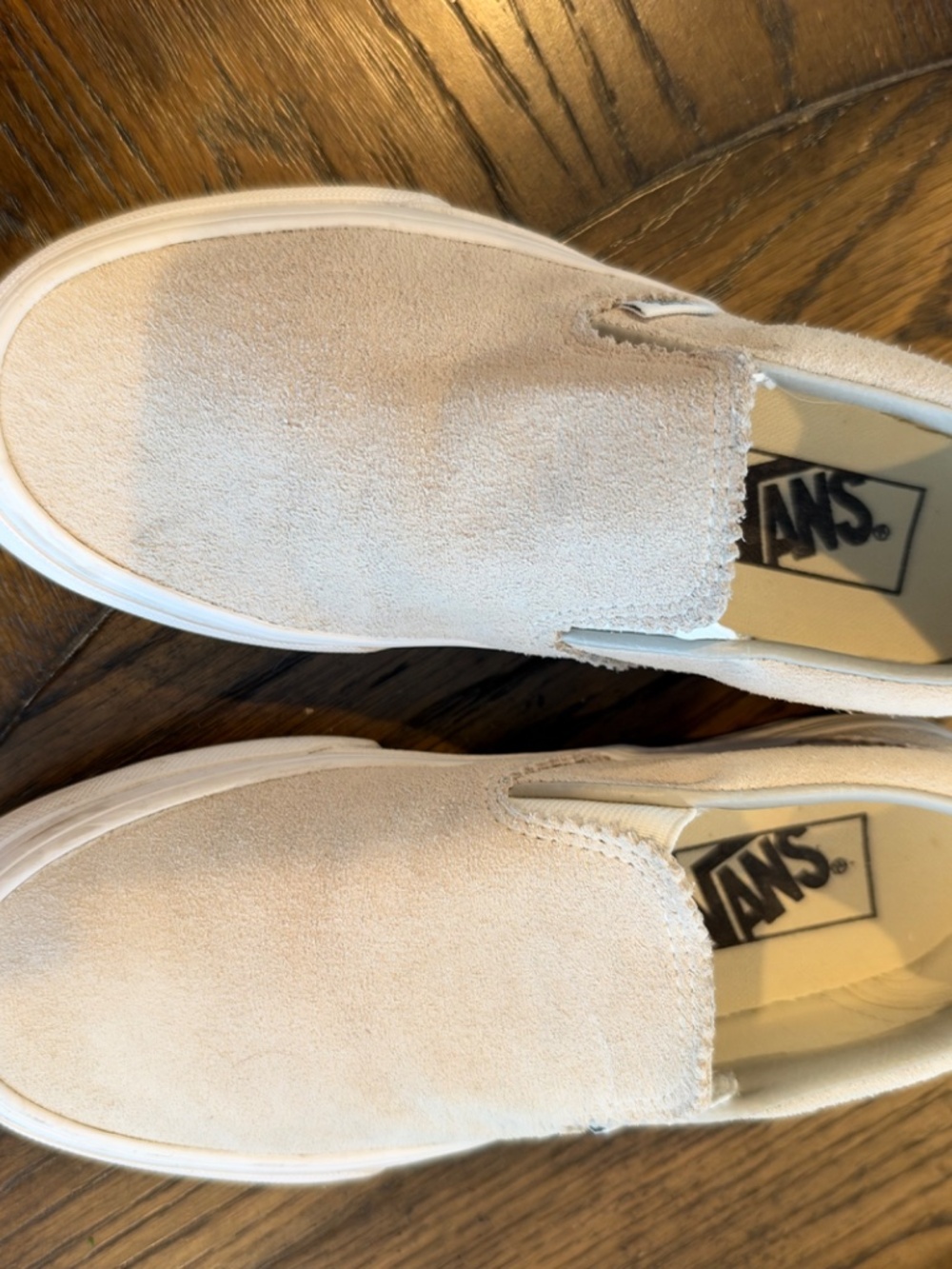Vans Classic Slip-On Cream Pig Suede Sneakers Womens 5 / Mens 3.5